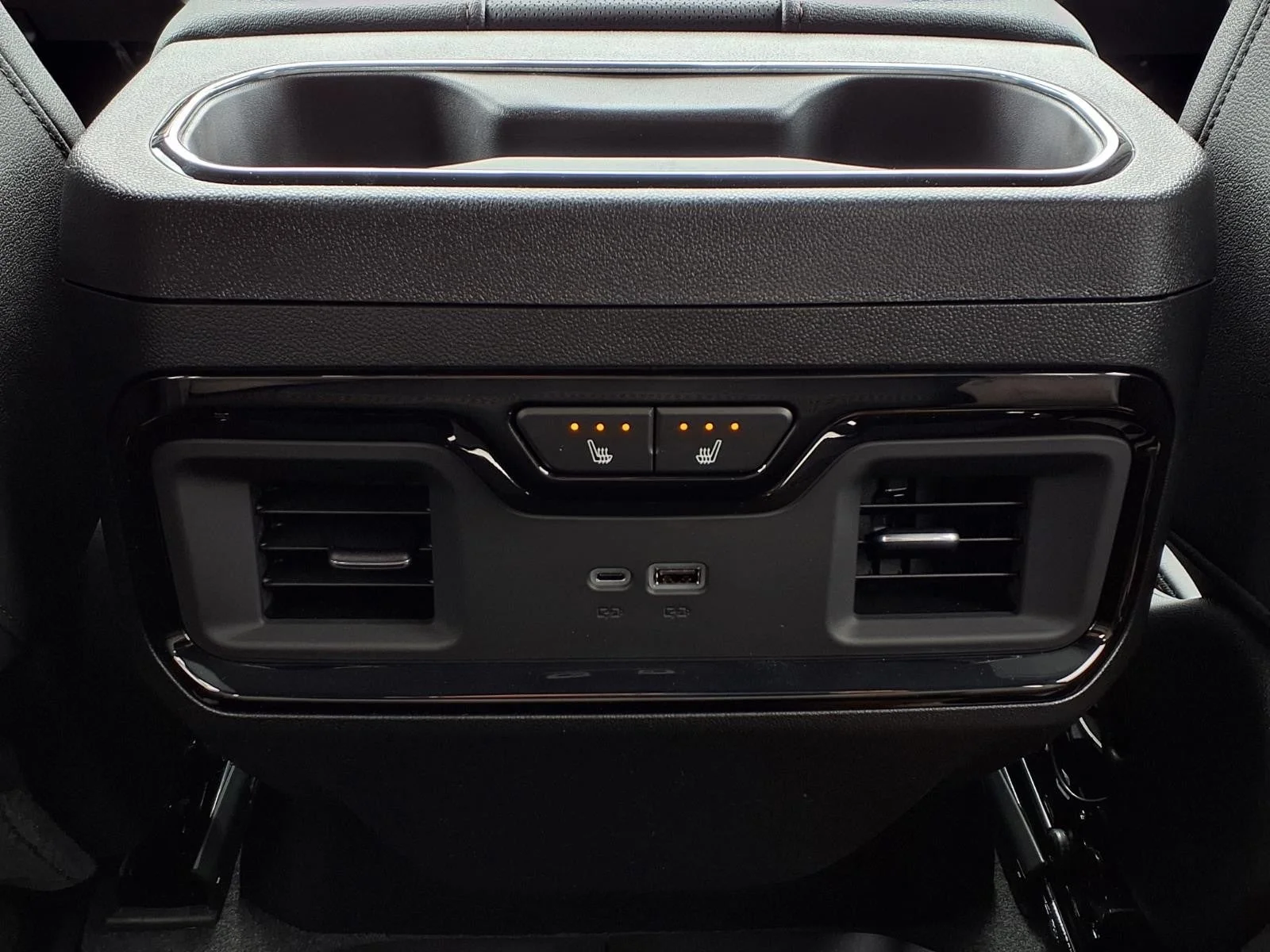 2026 GMC Sierra 2500HD AT4 - Photo 62