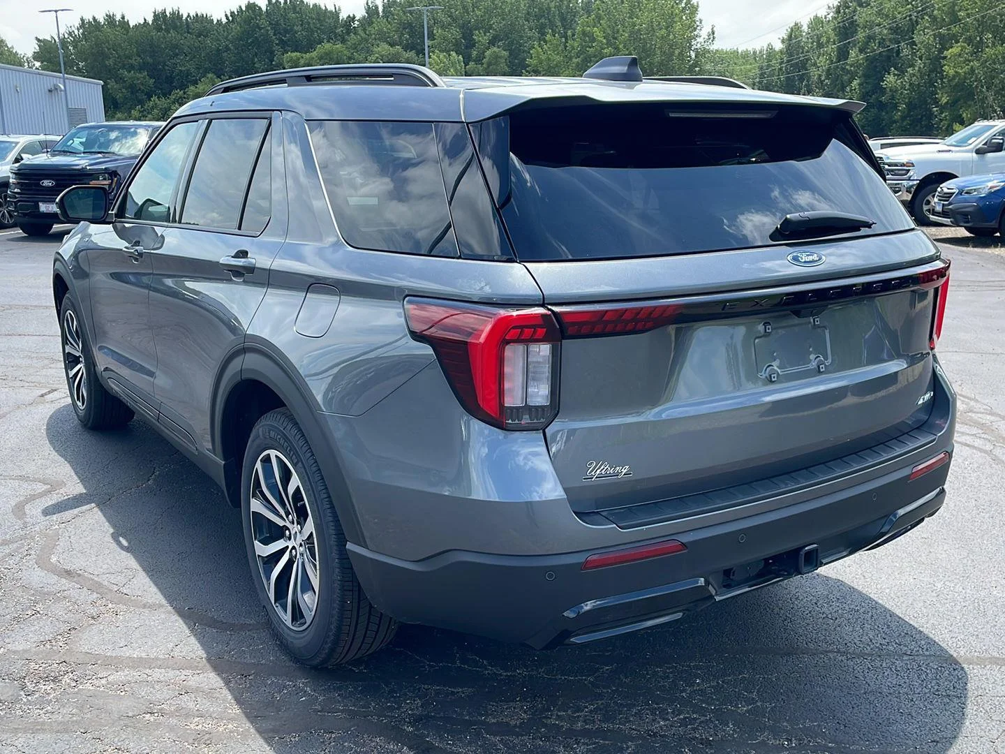 New 2026 Carbonized Gray Metallic Ford ST-Line image 3