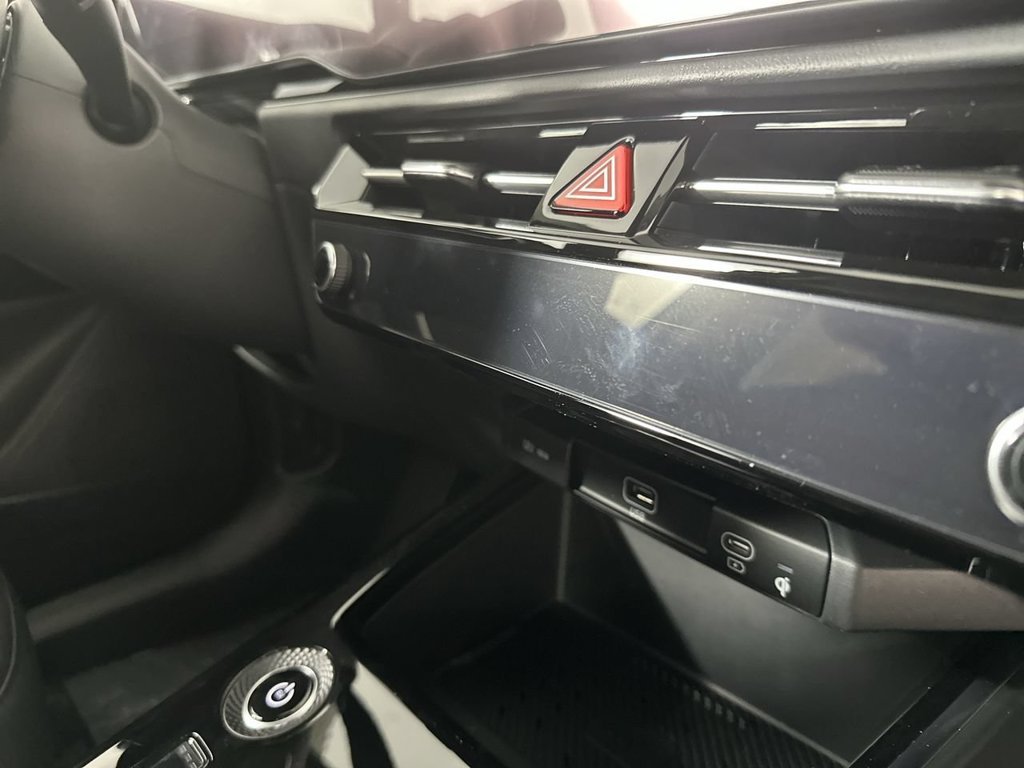 New 2026 Snow White Pearl Kia WIND image 15