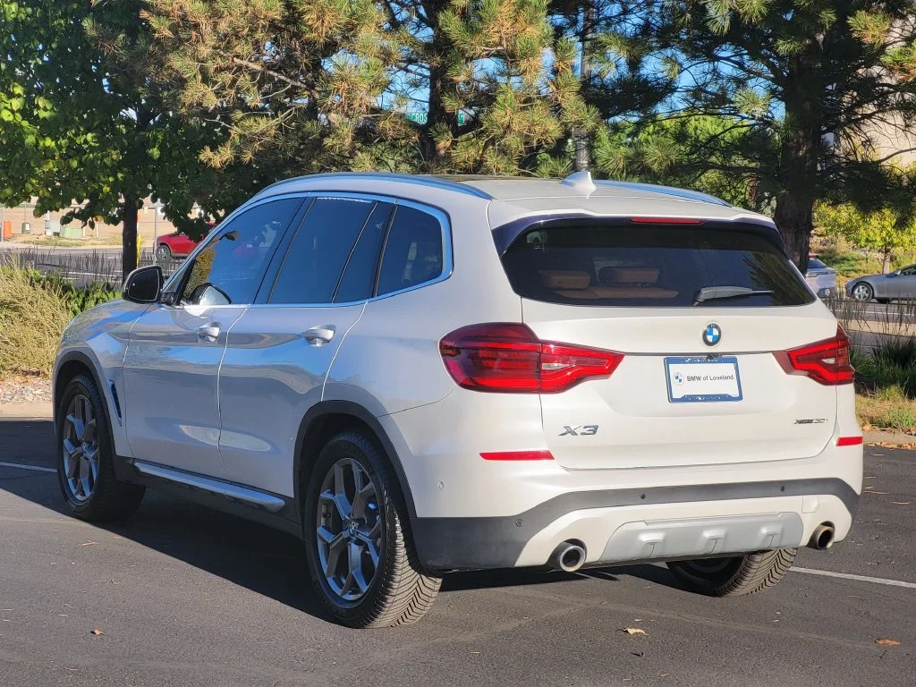 Used 2021 Mineral White Metallic BMW xDrive30i image 8