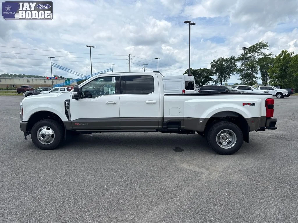 New 2026 Star White Metallic Tri-Coat Ford F-350® King Ranch® image 3