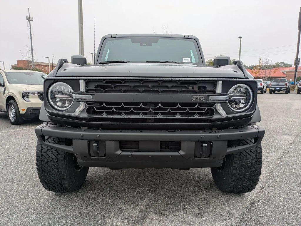 New 2025 Shadow Black Ford Big Bend image 9