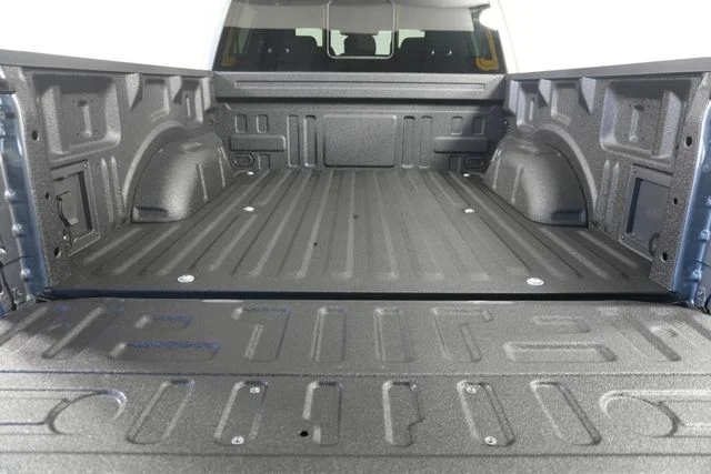 New 2026 Carbonized Gray Metallic Ford XLT image 31