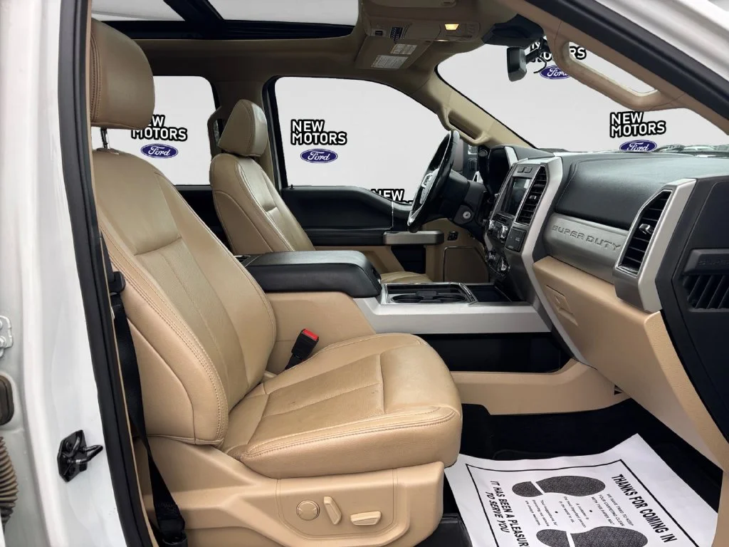 Used 2021 White Metallic Ford Lariat image 16
