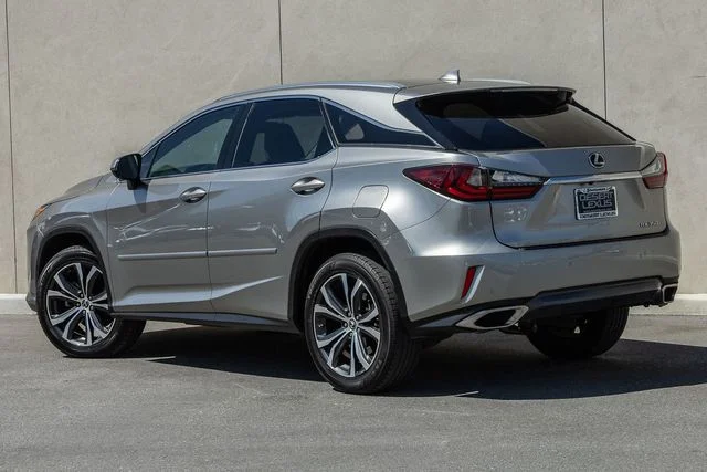 Used 2018 Atomic Silver Lexus 350 image 3