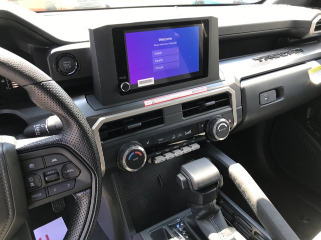 2026 Toyota Tacoma SR5 - Photo 15