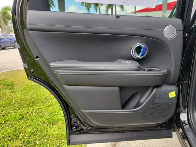 New 2026 Black Hyundai Blue SEL 8P image 8