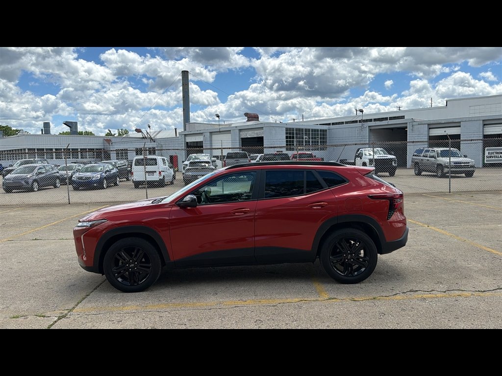 Used 2024 Cayenne Orange Metallic Chevrolet ACTIV image 3