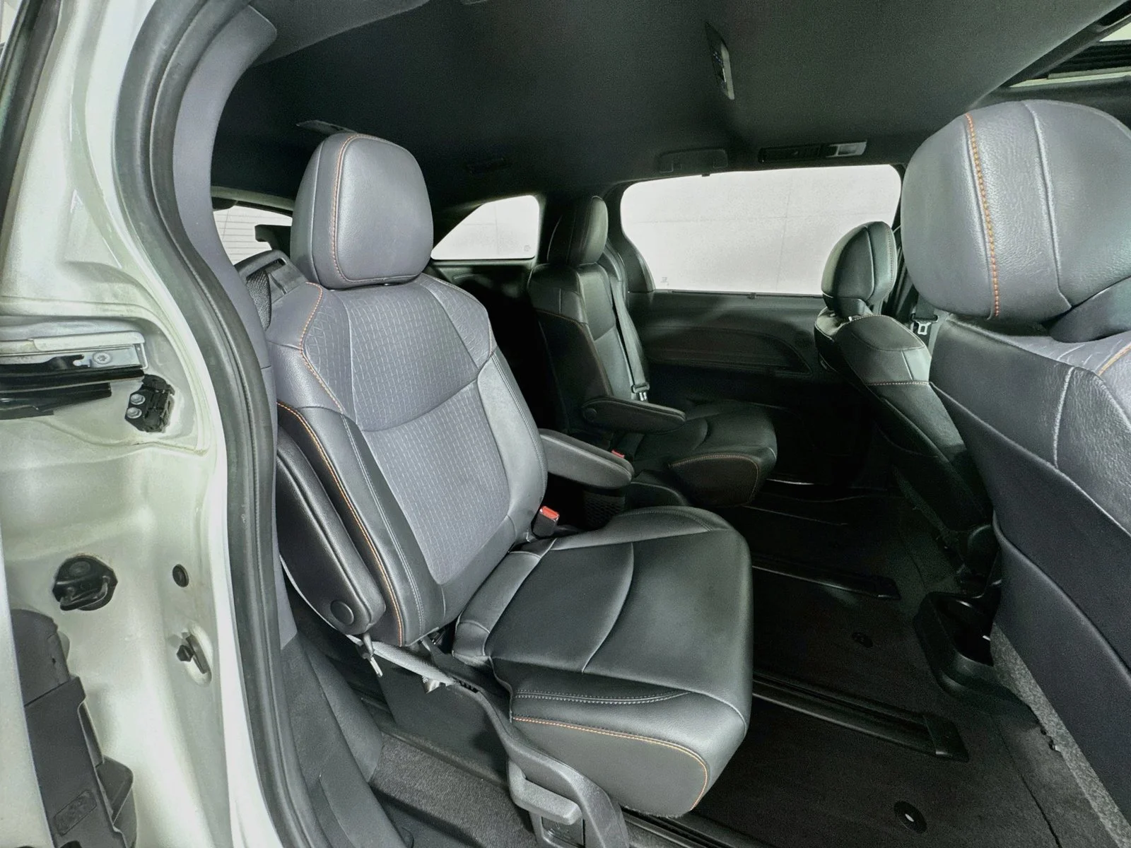 Used 2022 White Toyota XSE image 29