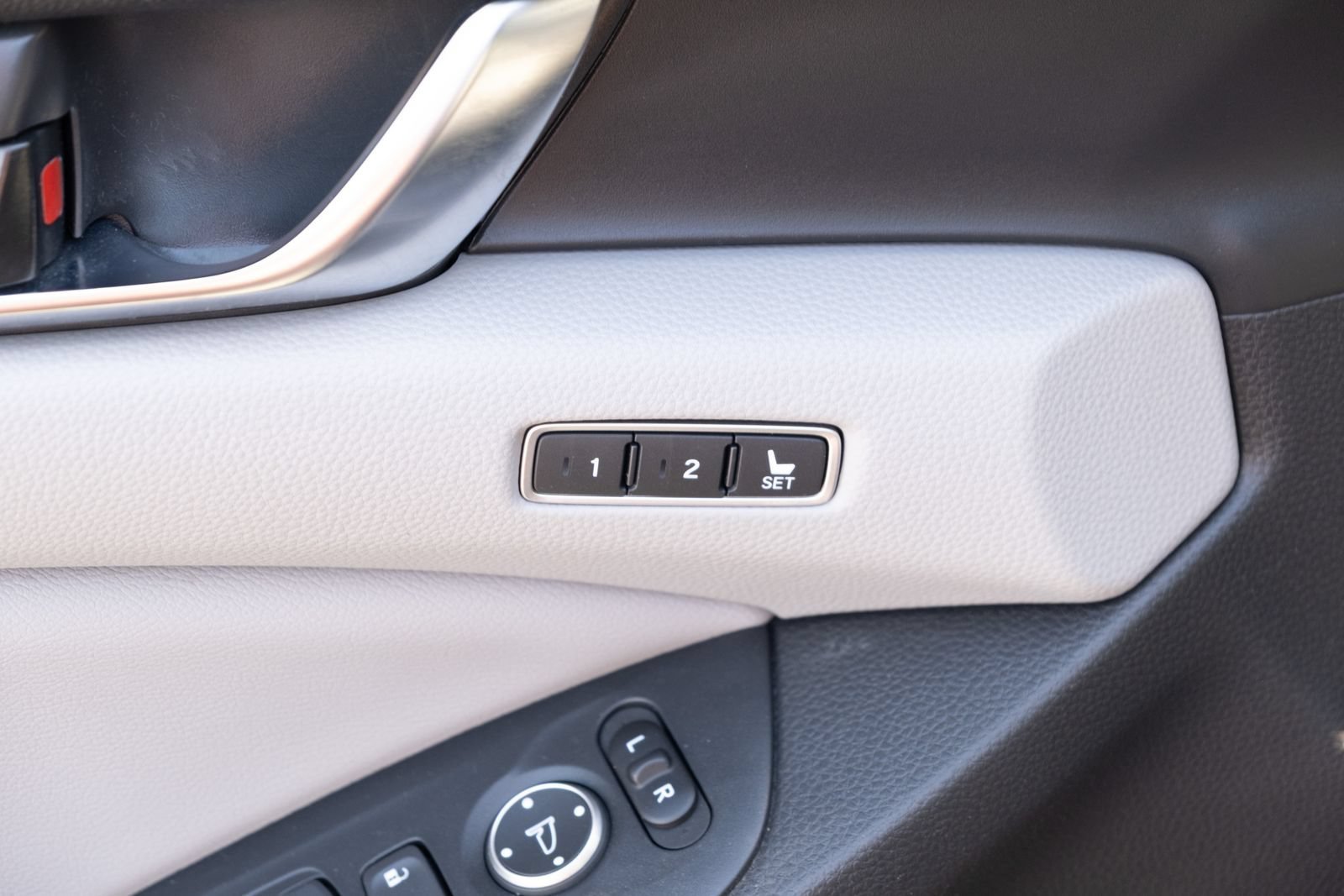 Used 2018  Honda Touring 1.5T image 15