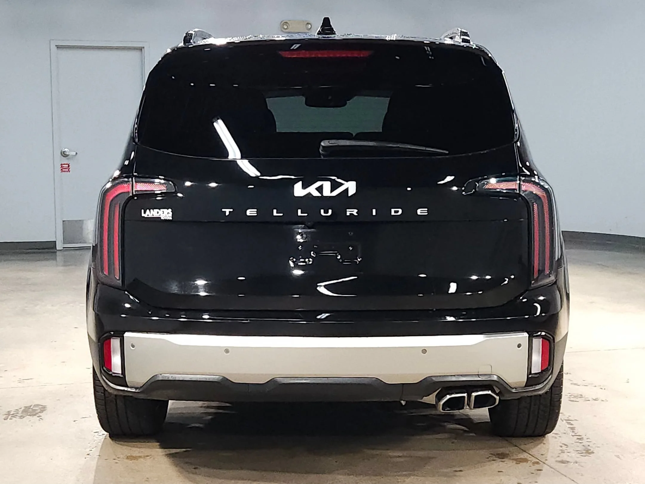 Used 2023 Ebony Black Kia SX X-Line image 6