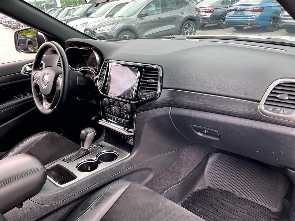 Used 2021 Bright White Clearcoat Jeep Laredo X image 13