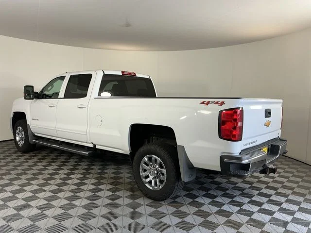 Used 2018 White Chevrolet LT image 6