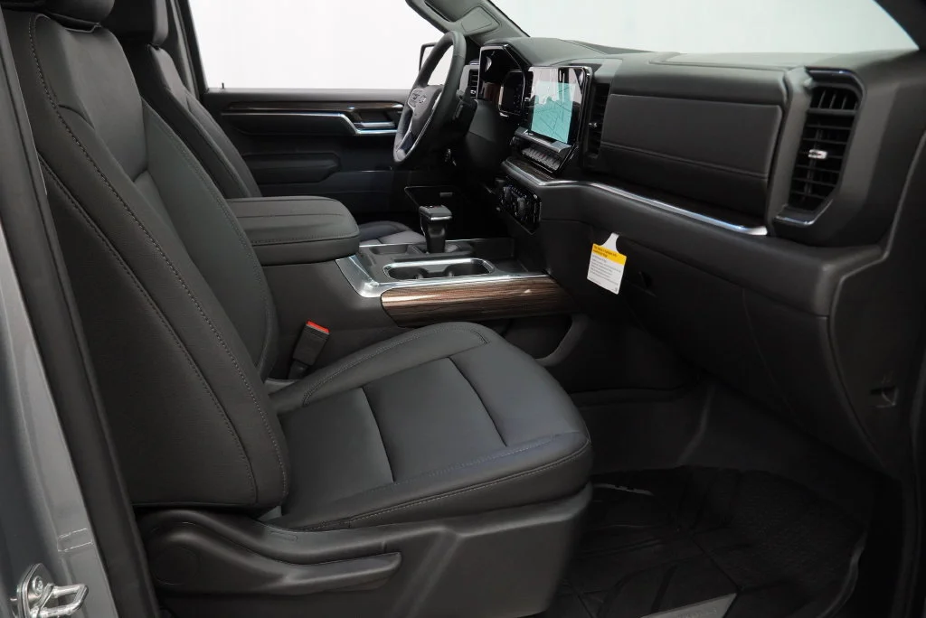 New 2026 Sterling Gray Metallic Chevrolet RST image 30