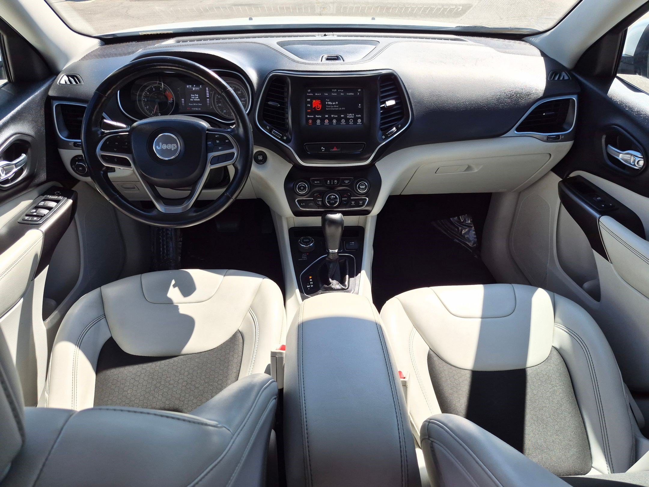 Used 2020 Bright White Clearcoat Jeep Latitude Plus image 26