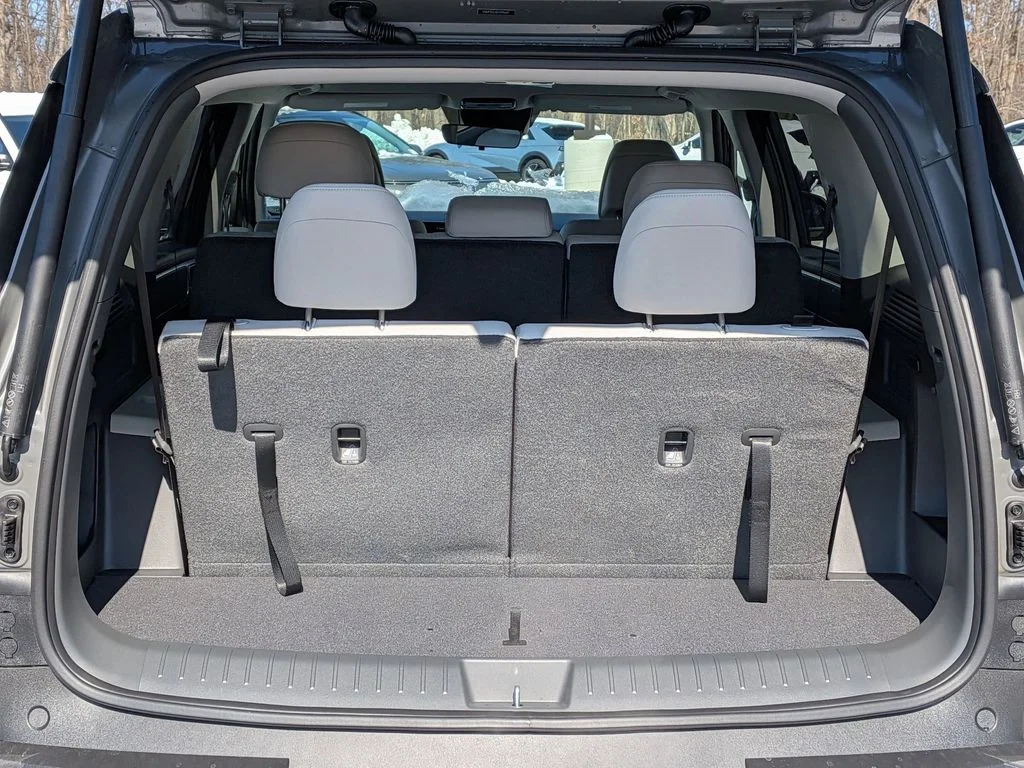 New 2026 Gray Hyundai SE image 26