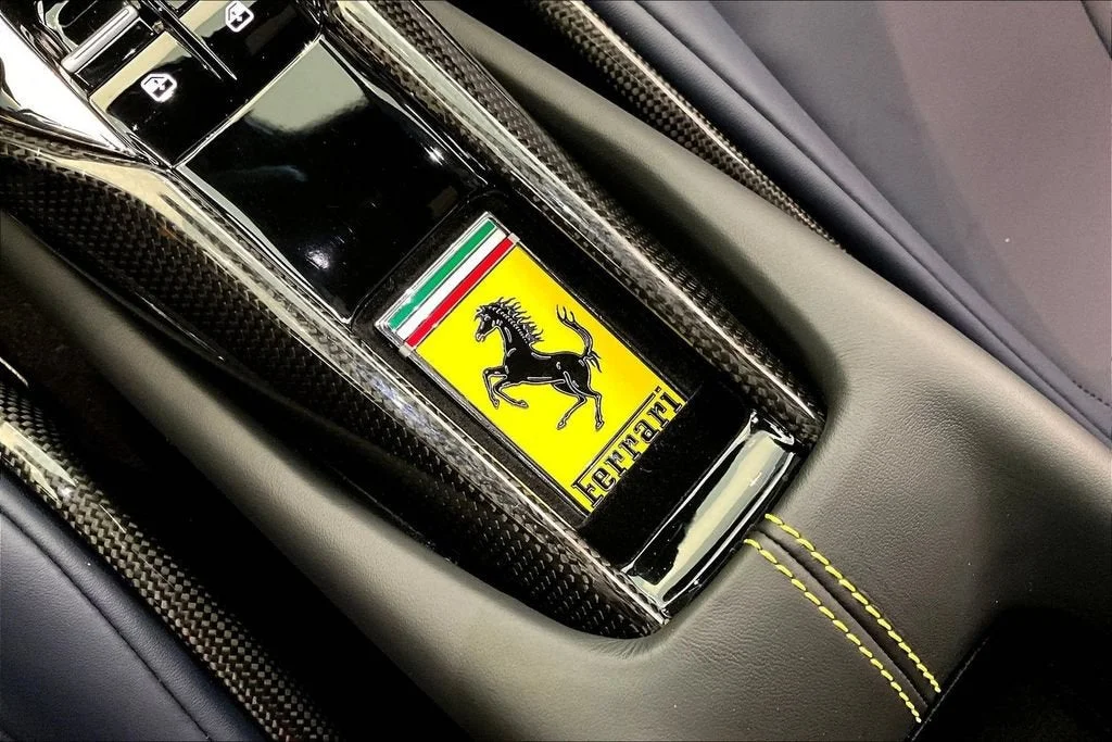 Used 2023 Giallo Triplo Strato Ferrari  image 29