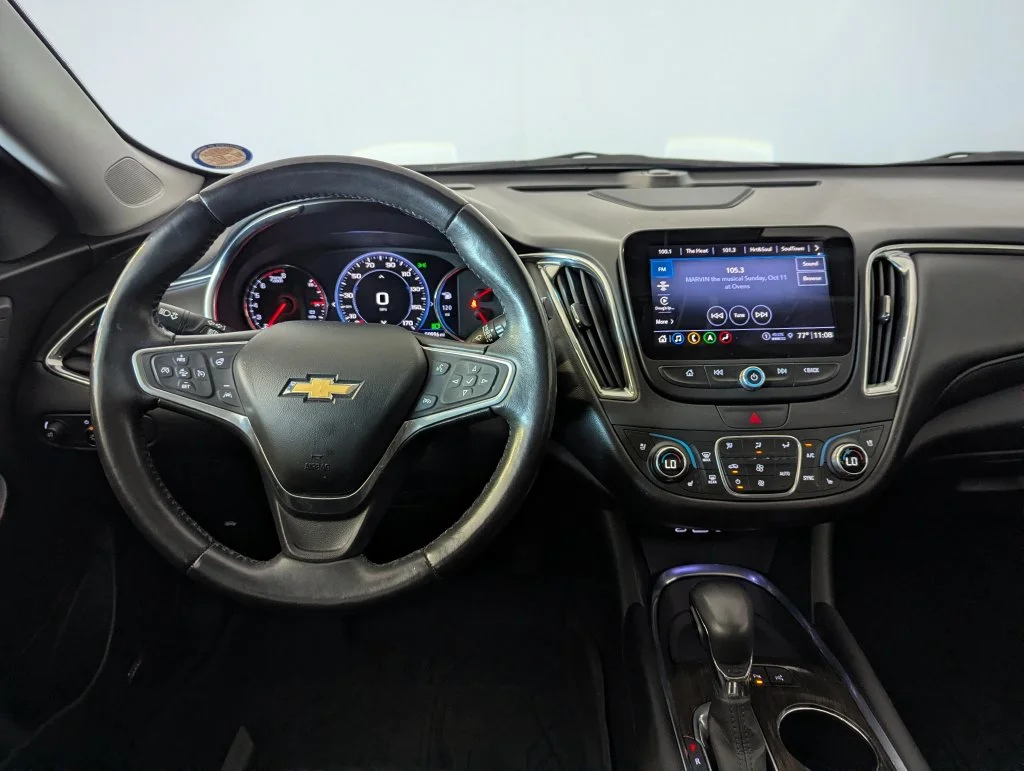 Used 2022 Gray Chevrolet Premier image 37