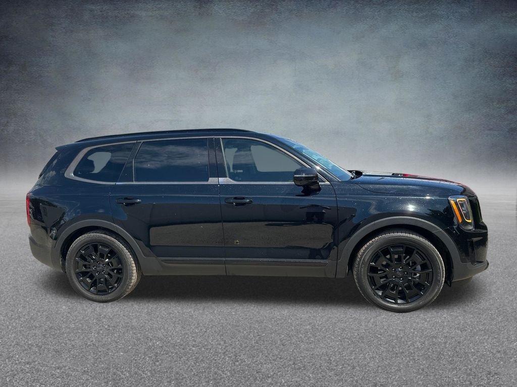 Used 2021 Black Kia SX image 7
