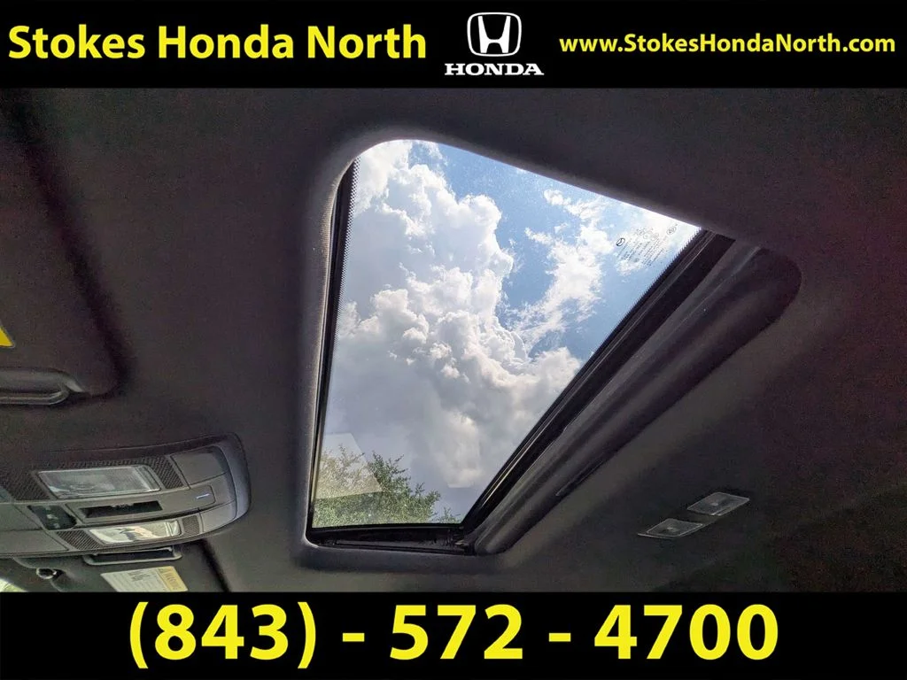 Used 2020 White Mazda Grand Touring image 25
