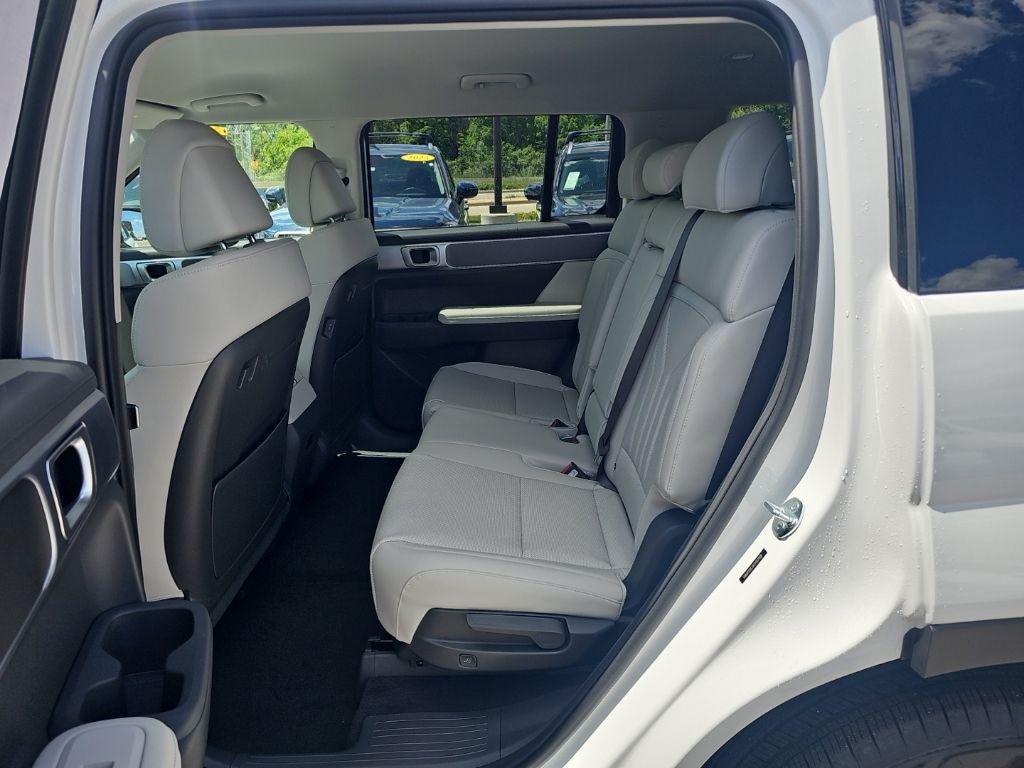 New 2026 White Hyundai SEL image 26