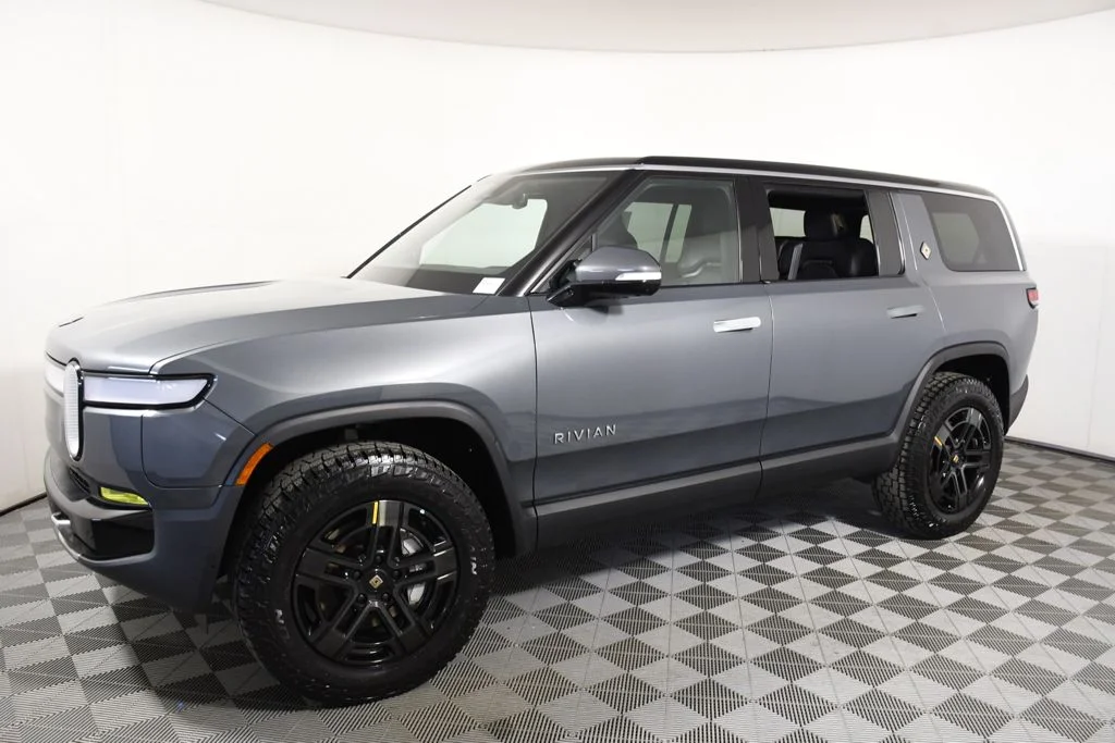 Used 2024 Rivian R1S Adventure with VIN 7PDSGCBA8RN043411 for sale in Richfield, Minnesota