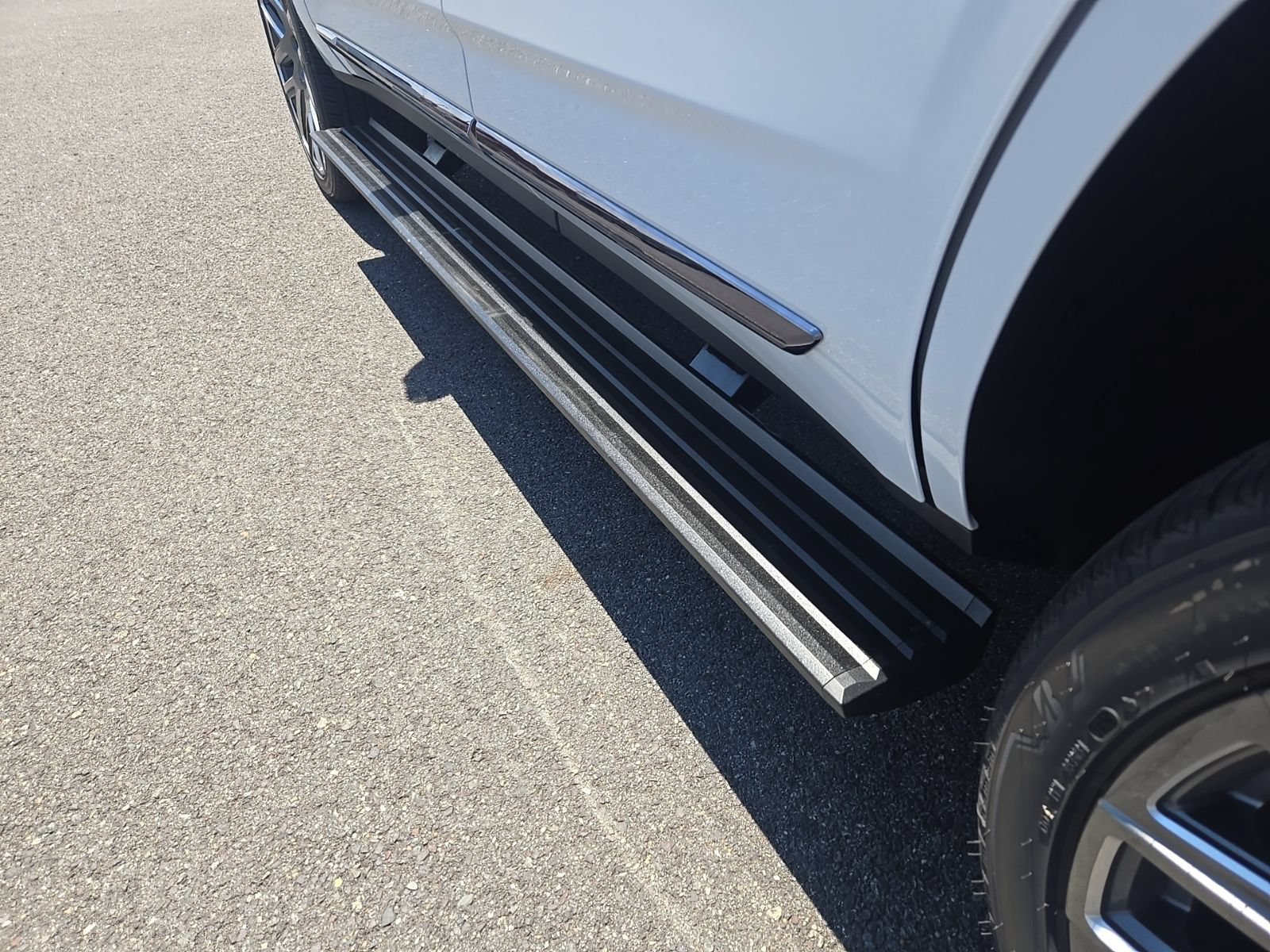 2026 GMC Yukon Denali Ultimate - Photo 16