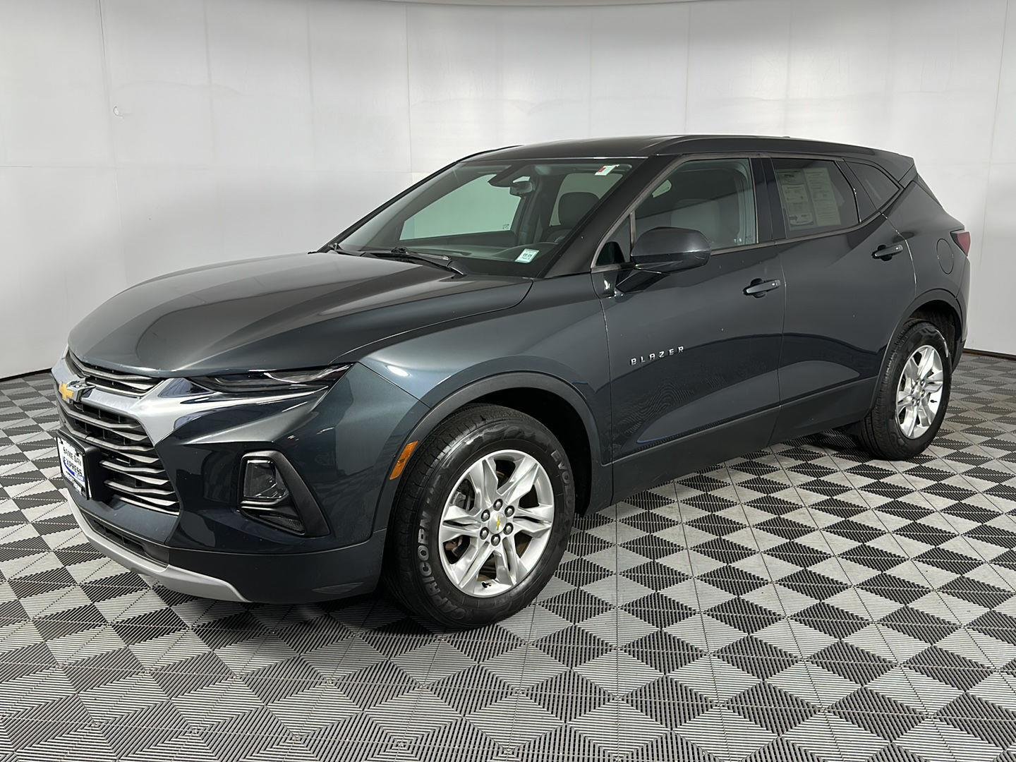 Used 2020 Graphite Metallic Chevrolet LT image 13
