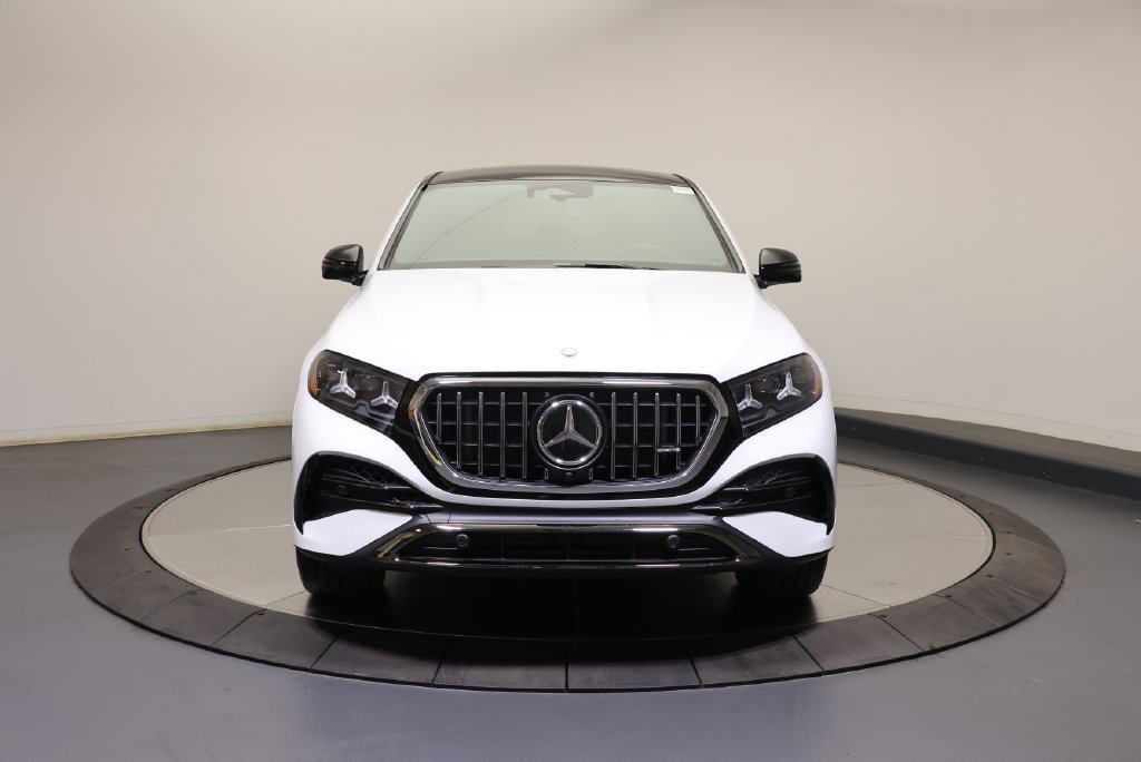 New 2027 MANUFAKTUR Moonlight White Metallic Mercedes-Benz  image 8