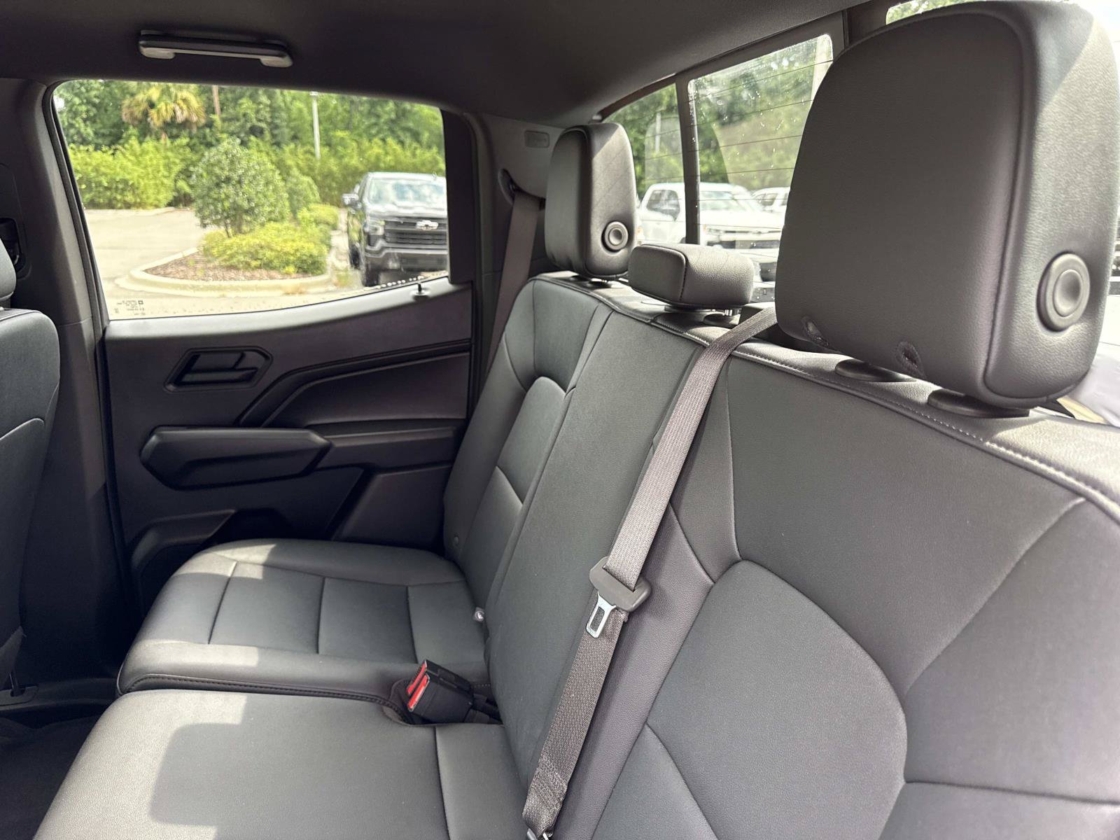 2025 Chevrolet Colorado Trail Boss - Photo 10