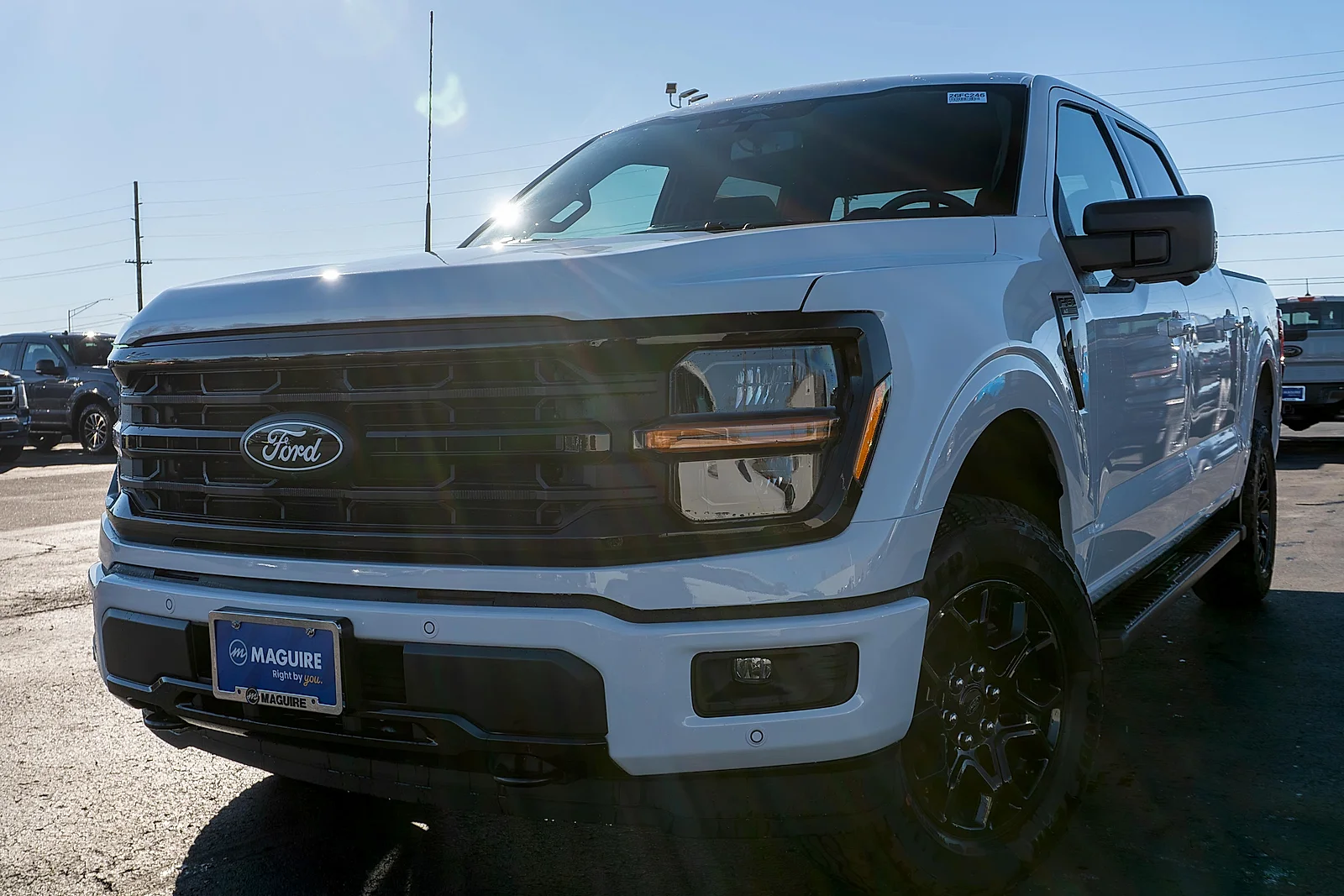 New 2026 Oxford White Ford XLT image 1