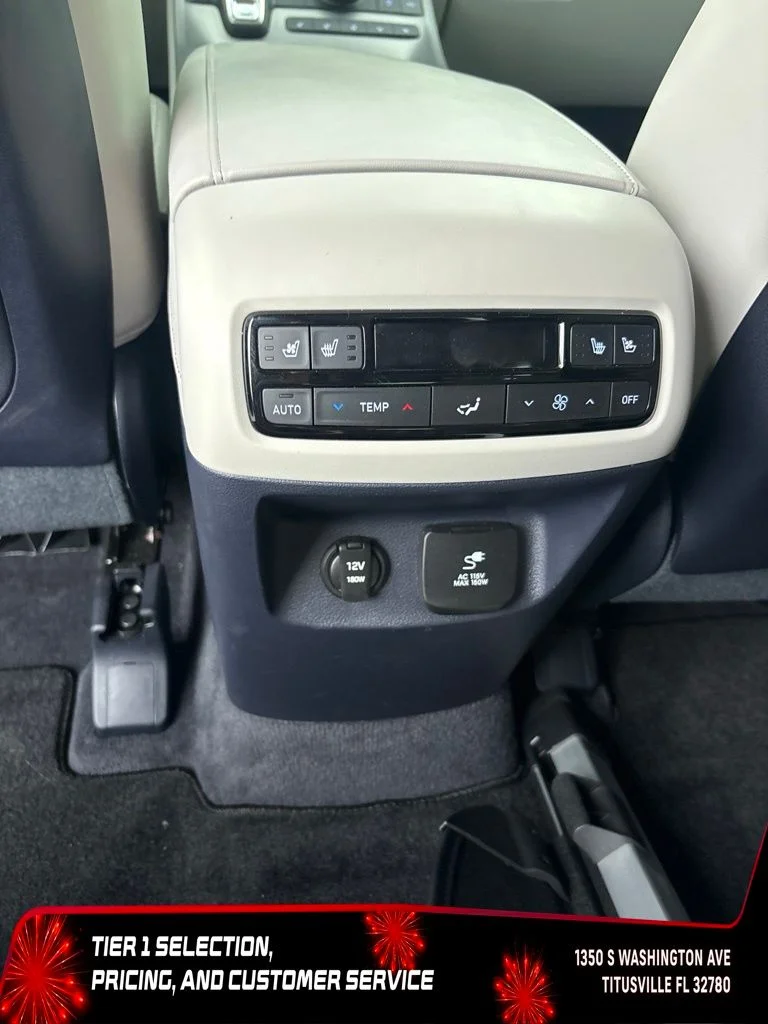 Used 2025 Red Hyundai Calligraphy image 7