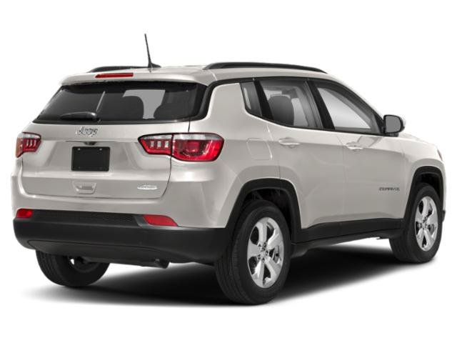 Used 2018 White Clearcoat Jeep Latitude image 2