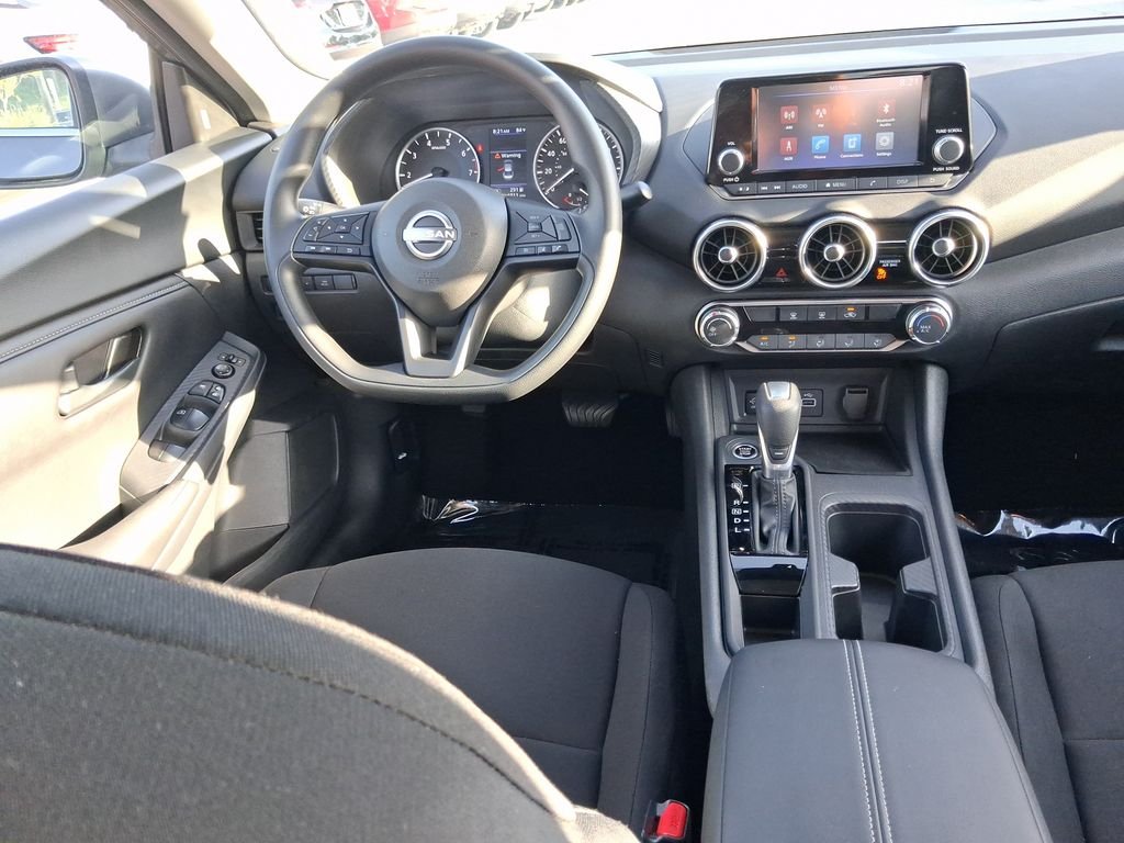 Used 2025 Gray Nissan S image 18
