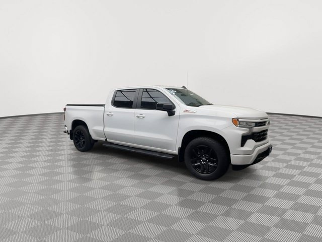 Used 2024 Summit White Chevrolet RST image 46