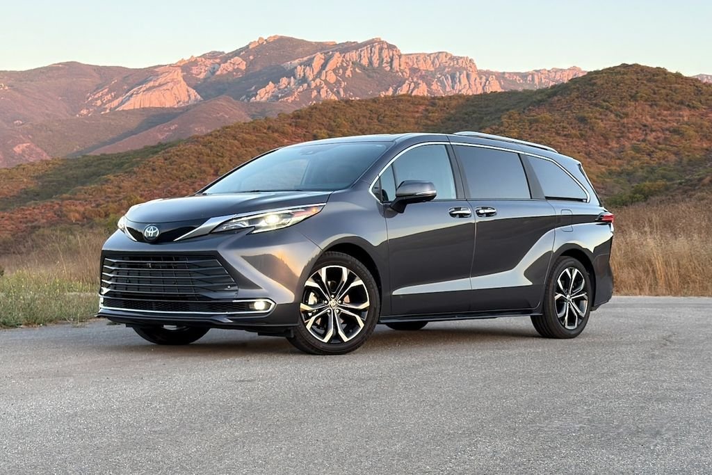 Used 2025 Magnetic Gray Metallic Toyota Limited image 1