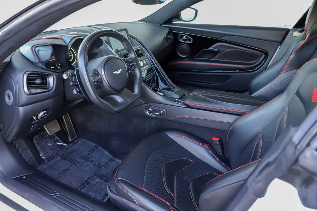 2019 Aston Martin DBS Superleggera Base - Photo 24