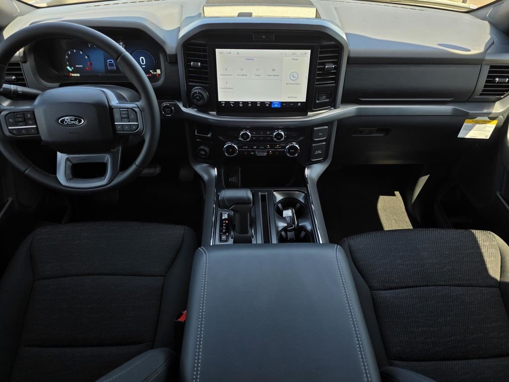 New 2026 Carbonized Gray Metallic Ford XLT image 32