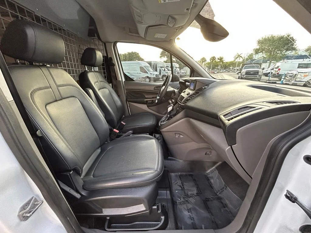 Used 2019 Frozen White Ford XL image 20