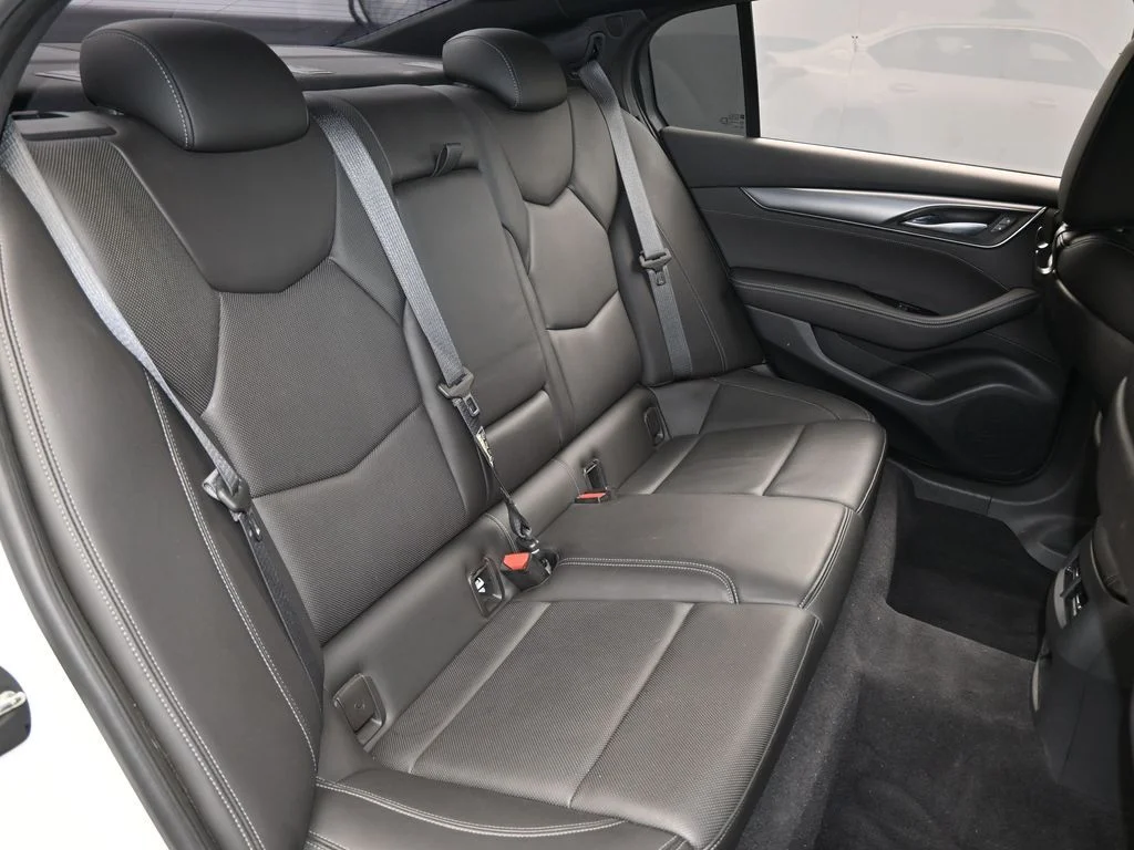 Used 2020 Crystal White Tricoat Cadillac Premium Luxury image 45