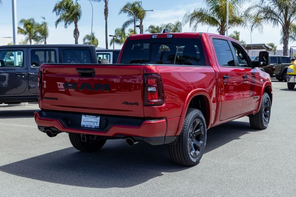New 2026 Molten Red Pearl-Coat Exterior Paint RAM Big Horn Night Edition image 3