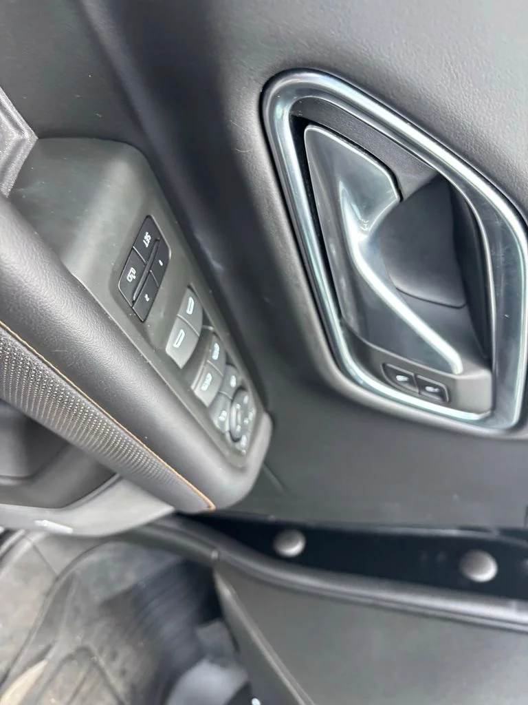 Used 2022 Black GMC AT4 image 24