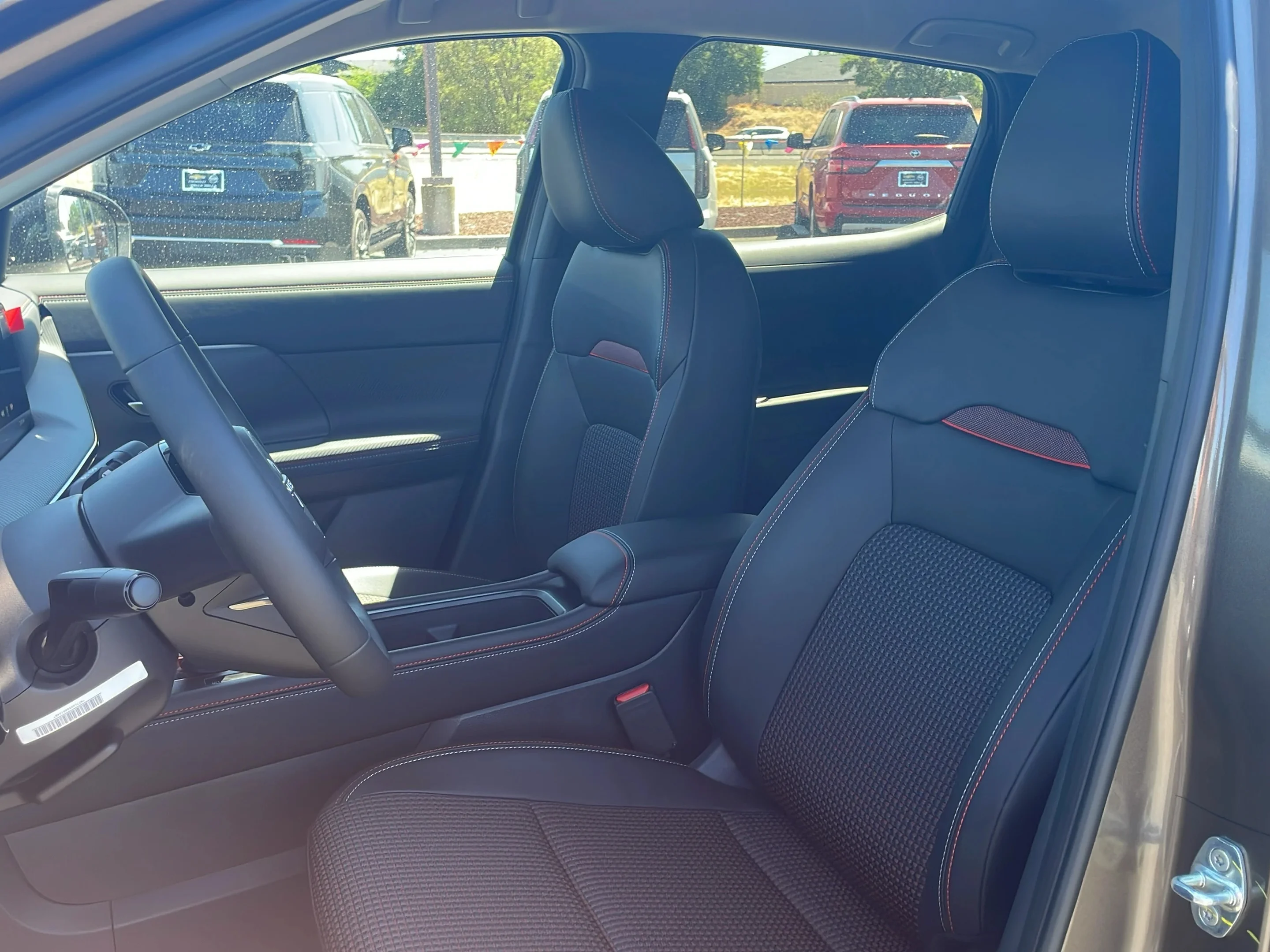 New 2026 Canyon Bronze Metallic Nissan SR image 12