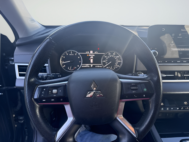 Used 2024 Gray Mitsubishi SE image 16