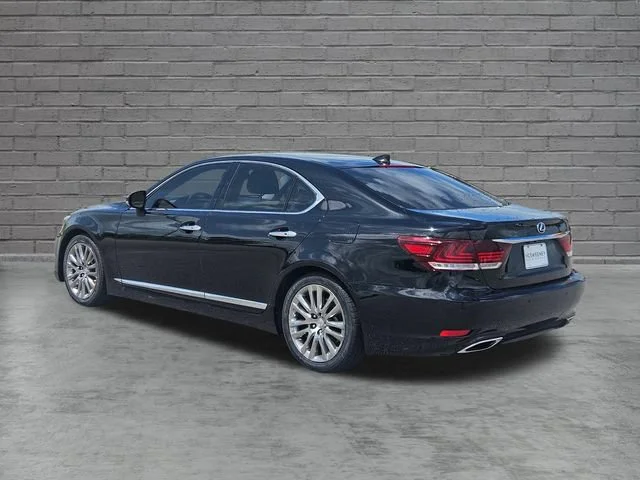 Used 2015 Black Lexus 4dr Sdn Crafted Line RWD image 3