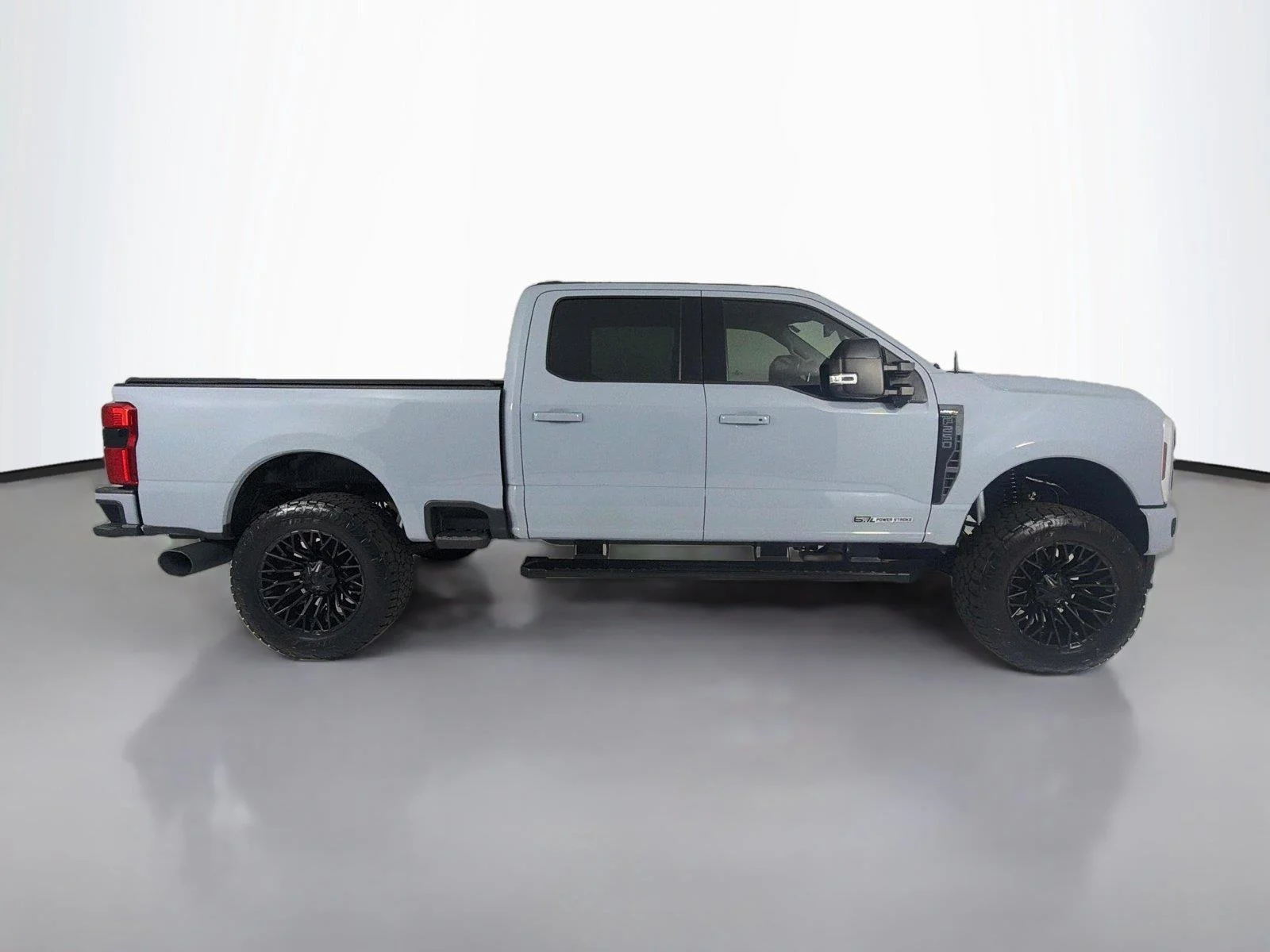 Used 2024 Glacier Gray Metallic Tri-Coat Ford LARIAT image 27
