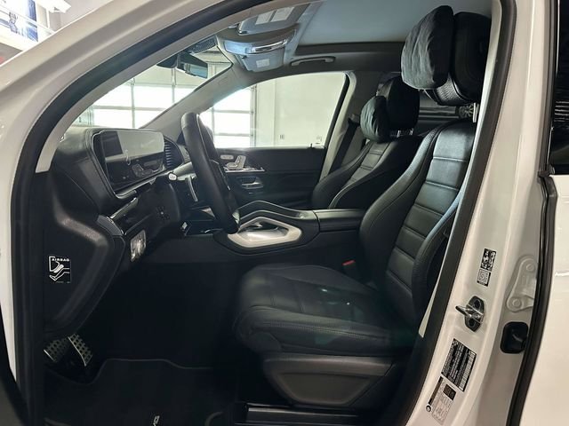 Certified Used 2025  Mercedes-Benz GLS 580 image 18