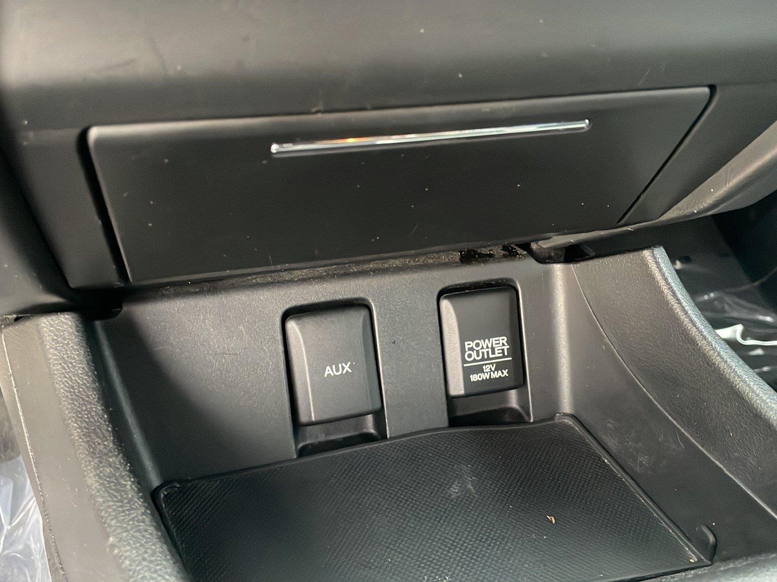 Used 2013 Rallye Red Honda Si image 17