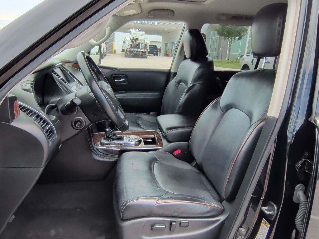 Used 2019 Super Black Nissan SL image 12