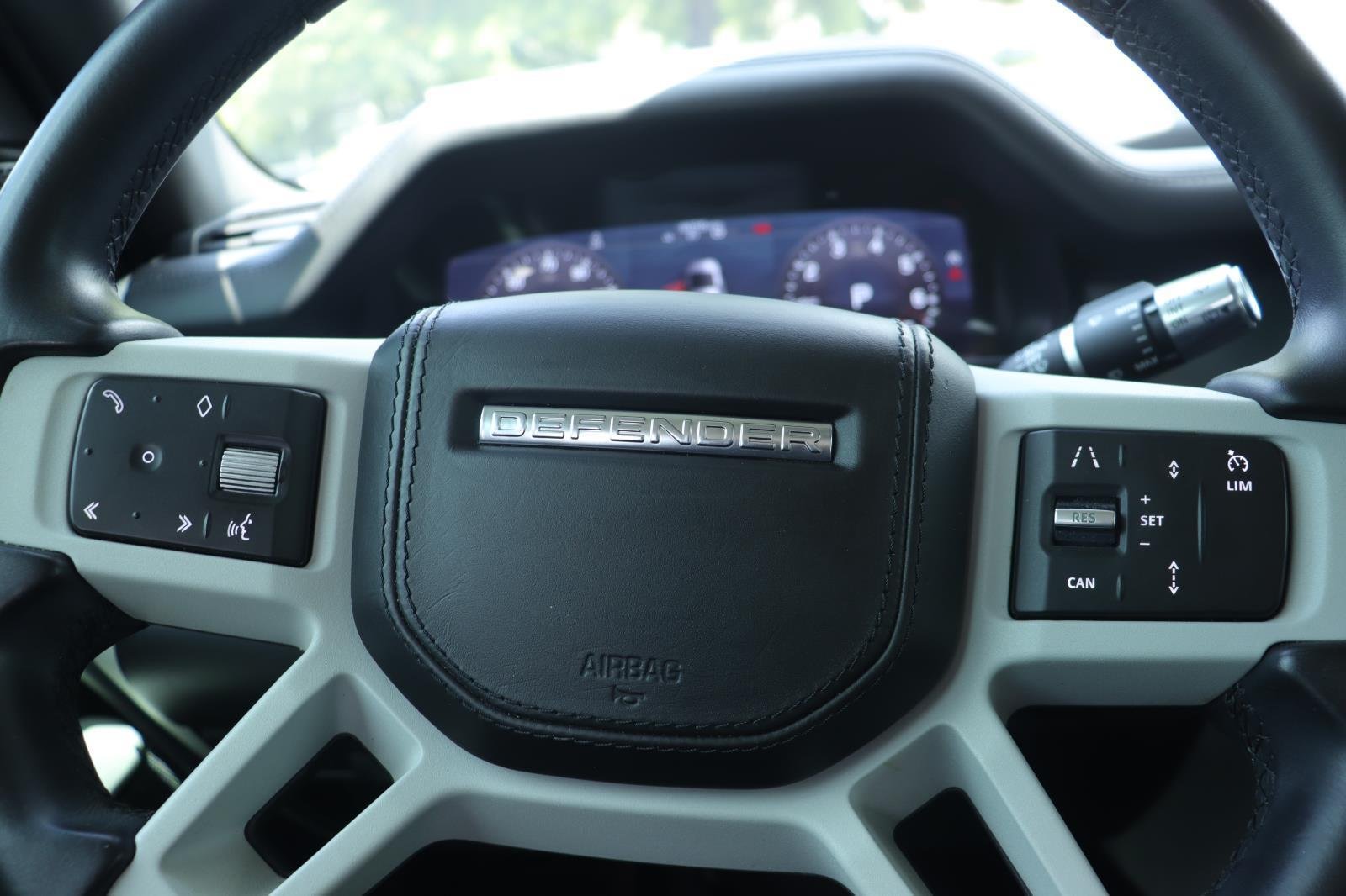 Used 2020 Fuji White Land Rover HSE image 26